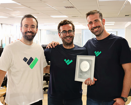 Fundadores TaxDown con reconocimiento OpenAI
